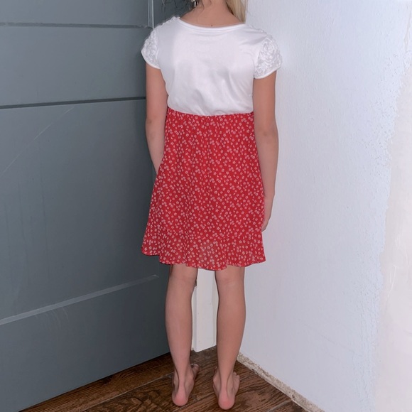 Girl’s Floral Dress - Picture 2 of 6